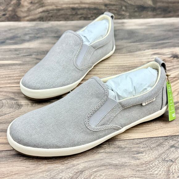 NIB Taos Dandy 8.5M Dandy Slip On Canvas Sneakers Grey Wash - Picture 3 of 11